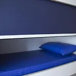 Hostel Cross (adults Only)