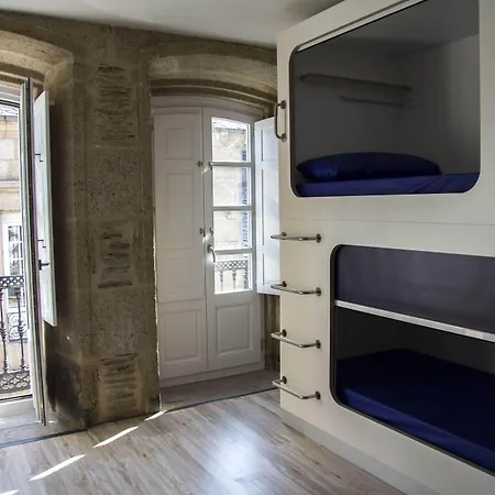 Cross (adults Only) Vandrarhem