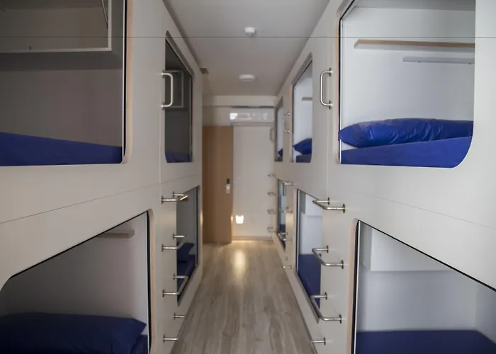 Cross (adults Only) بيت شباب *